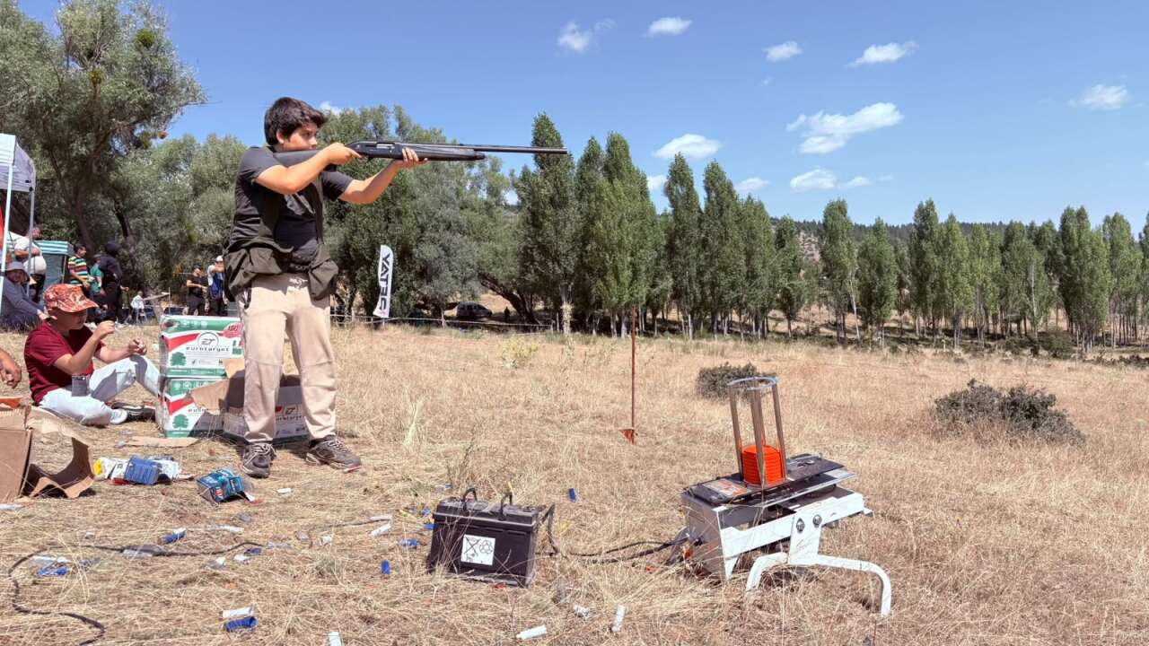 Konya’da tüfeğini alan koştu, ustalar nefes kesti 2
